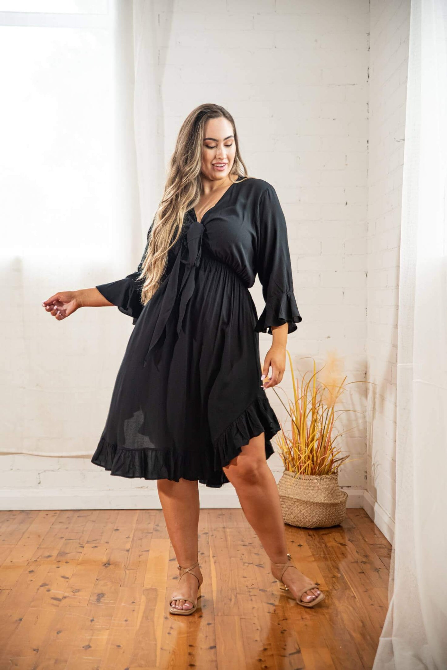 Arielle Tie Front Midi Dress in Black