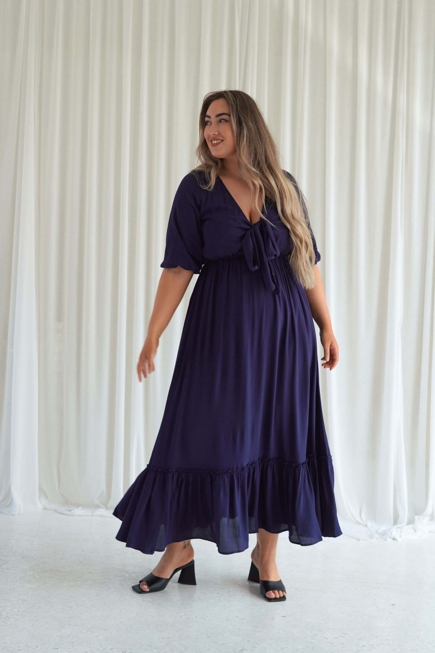 Tara Maxi Dress in Navy