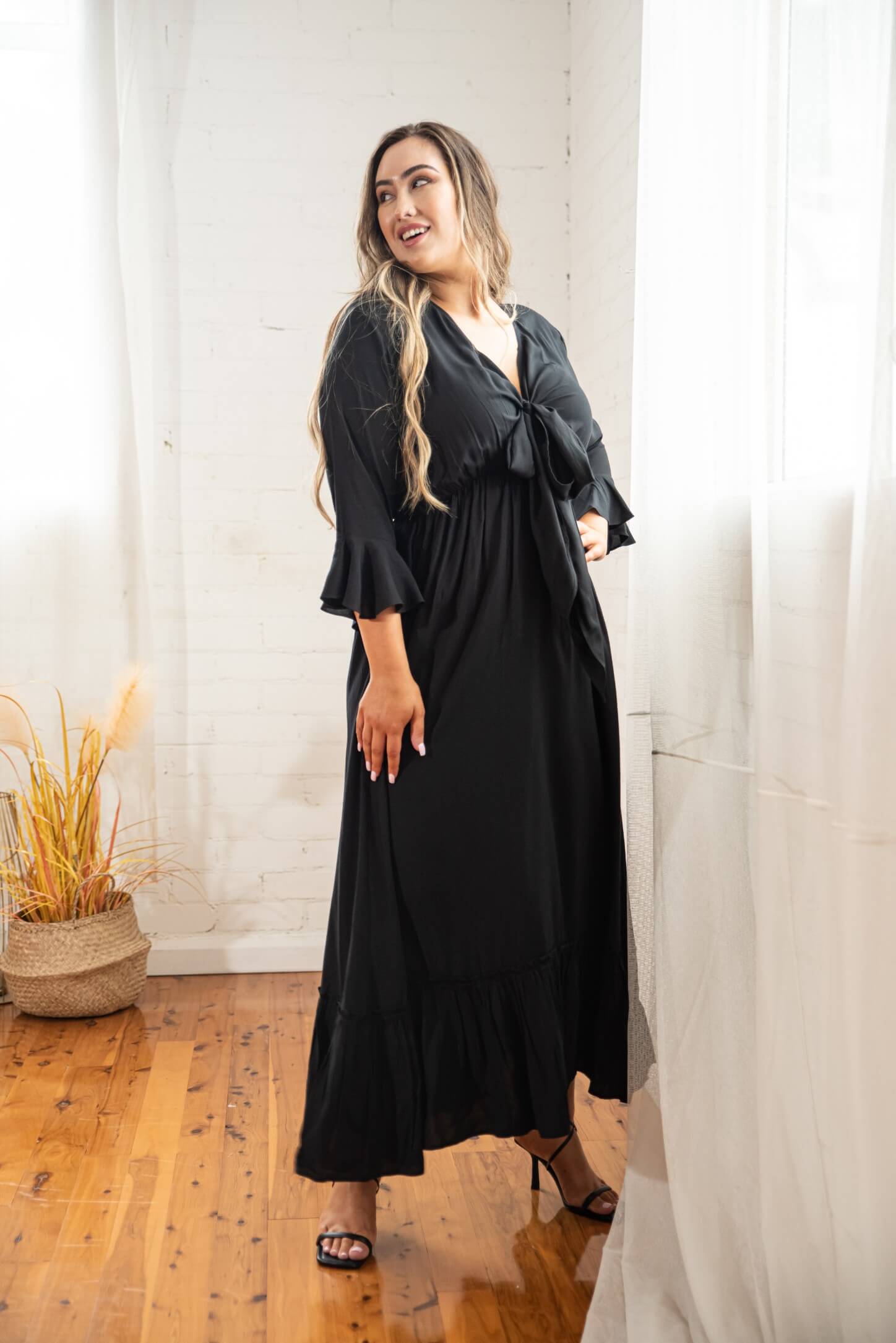 Nicolas tie shop front maxi dress