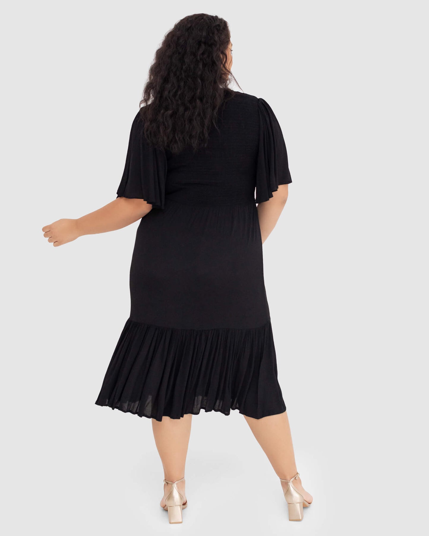 Cleo Short Sleeve Midi Dress In Black - Dani Marie US
